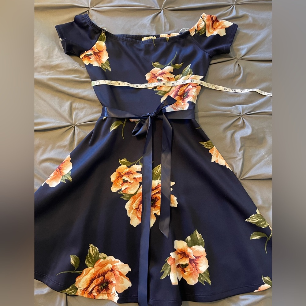Floral Mini Dress - Picture 2 of 3